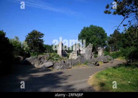 Frankreich, Region Hauts-de-France, Departement Nord, Dünkirchen, LAAC, Lieu d'Art et Action Contemporaine (Museum für zeitgenössische Kunst und Kulturzentrum), Garten der Skulpturen Stockfoto