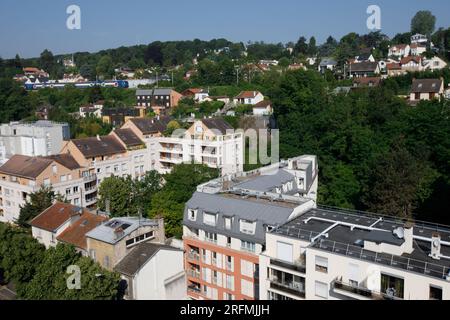 Frankreich, Region Ile-de-France, Hauts-de-seine, Sèvres, Hügel und Zug aus einem Gebäude in der Rue Grande 159, Stockfoto