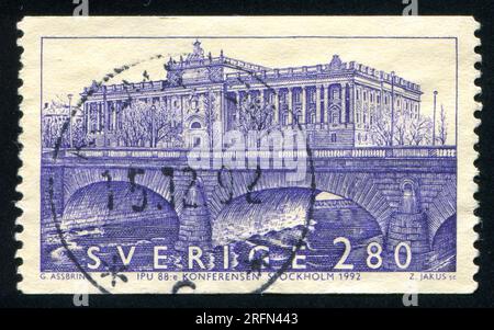 SCHWEDEN - CA. 1992: Von Schweden gedruckter Stempel zeigt das Riksdag-Gebäude, ca. 1992 Stockfoto