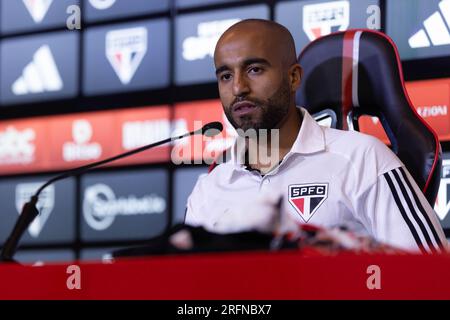Sao Paulo, Brasilien. 04. Aug. 2023. SP - SAO PAULO - 08. Oktober 04/2023 - SAO PAULO, PRÄSENTATION VON LUCAS MOURA - Lucas Moura während seiner offiziellen Präsentation als Sao Paulo-Spieler auf einer Pressekonferenz im CT Barra Funda. Foto: Ettore Chiereguini/AGIF/Sipa USA Guthaben: SIPA USA/Alamy Live News Stockfoto