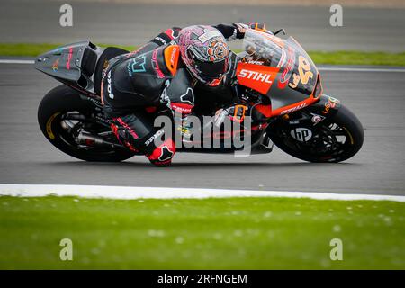 Silverstone, Großbritannien. 04. Aug. 2023. Kostenloses Training vor dem MotoGP Monster Energy Grand Prix auf dem Silverstone Circuit. 04. August 2023 in Bild: Moto2 Aron Canet Entrenamientos libres previos al Gran Premio Monster Energy de MotoGP de Gran Bretaña en el Circuito de Silverstone, 04 de Agosto de 2023 POOL/ MotoGP.com/Cordon Pressebilder dienen ausschließlich redaktionellen Zwecken. Erforderlicher Kredit: © motogp.com Kredit: CORDON PRESS/Alamy Live News Stockfoto