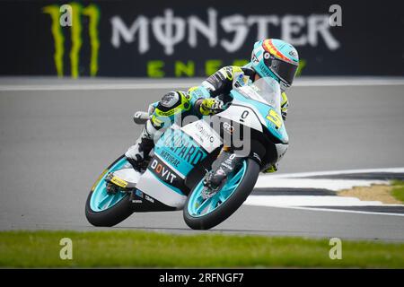 Silverstone, Großbritannien. 04. Aug. 2023. Kostenloses Training vor dem MotoGP Monster Energy Grand Prix auf dem Silverstone Circuit. 04. August 2023 in Bild: Moto3 Jaume Masia Entrenamientos libres previos al Gran Premio Monster Energy de MotoGP de Gran Bretaña en el Circuito de Silverstone, 04 de Agosto de 2023 POOL/ MotoGP.com/Cordon Pressebilder dienen ausschließlich redaktionellen Zwecken. Erforderlicher Kredit: © motogp.com Kredit: CORDON PRESS/Alamy Live News Stockfoto