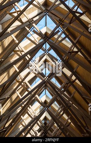 Eine Aufnahme der wunderschönen Decke/Oberlichter in der Glaskapelle, bekannt als Anthony Chapel, in Hot Springs, Arkansas, USA. Ich liebe das l Stockfoto