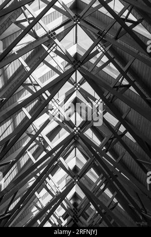 Eine Aufnahme der wunderschönen Decke/Oberlichter in der Glaskapelle, bekannt als Anthony Chapel, in Hot Springs, Arkansas, USA. Ich liebe das l Stockfoto