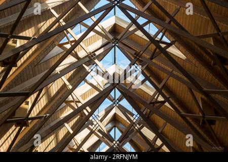 Eine Aufnahme der wunderschönen Decke/Oberlichter in der Glaskapelle, bekannt als Anthony Chapel, in Hot Springs, Arkansas, USA. Ich liebe das l Stockfoto