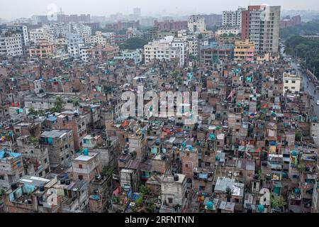 Das gestrandete Pakistanis Relief Camp in Dhaka Mohammadpur, allgemein bekannt als das „Genfer Camp“. Die "gestrandeten Pakistanis" haben dort Sünde gelebt Stockfoto