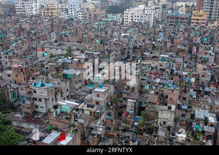 Das gestrandete Pakistanis Relief Camp in Dhaka Mohammadpur, allgemein bekannt als das „Genfer Camp“. Die "gestrandeten Pakistanis" haben dort Sünde gelebt Stockfoto