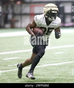 Metairie, USA. 04. Aug. 2023. Running Back Ellis Merriweather (35) während des Trainingscamps der New Orleans Saints im Ochsner Sports Performance Center Indoor Facility in Metairie, Louisiana, am Freitag, den 4. August 2023. (Foto: Peter G. Forest/Sipa USA) Kredit: SIPA USA/Alamy Live News Stockfoto