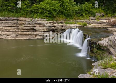 Lower Cataract Falls Am Mill Creek Stockfoto