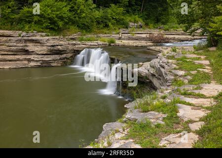 Lower Cataract Falls Am Mill Creek Stockfoto