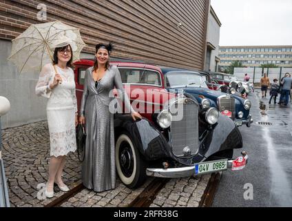 Prag, Tschechische Republik. 05. Aug. 2023. Der tschechische Mercedes-Benz-Club feiert 60 Jahre seines Bestehens im Nationalen Technikmuseum. 130 Fahrzeuge werden bei diesem Anlass am 5. August 2023 in Prag, Tschechische Republik, präsentiert. Kredit: Michaela Rihova/CTK Photo/Alamy Live News Stockfoto