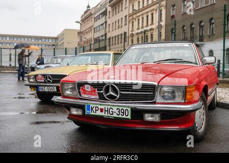 Prag, Tschechische Republik. 05. Aug. 2023. Der tschechische Mercedes-Benz-Club feiert 60 Jahre seines Bestehens im Nationalen Technikmuseum. 130 Fahrzeuge werden bei diesem Anlass am 5. August 2023 in Prag, Tschechische Republik, präsentiert. Kredit: Michaela Rihova/CTK Photo/Alamy Live News Stockfoto