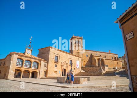 Plaza Mayor. Moron de Almazan, Provinz Soria, Castilla Leon, Spanien. Stockfoto