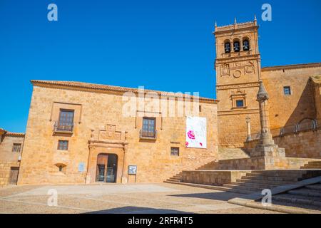 Beliebte Kostüme Museum. Plaza Mayor, Moron de Almazan, Provinz Soria, Castilla Leon, Spanien. Stockfoto