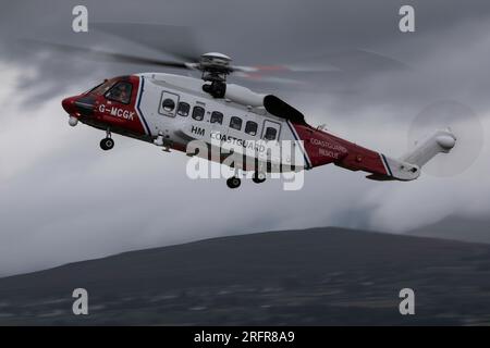 Hubschrauber der Küstenwache am Flughafen Caernarfon Stockfoto