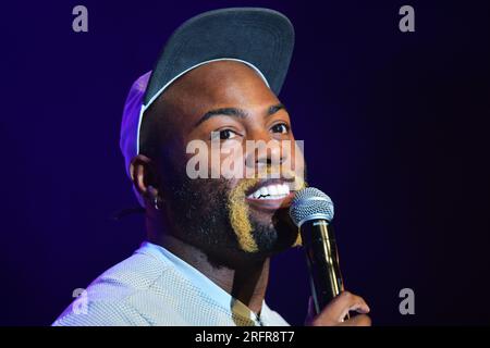 Edinburgh Scotland, Vereinigtes Königreich, 05. August 2023. Darren Harriott im Pleasance Grand für das Edinburgh Festival Fringe Pleasance Opening Gala. Live-Nachrichten von sst/alamy Stockfoto