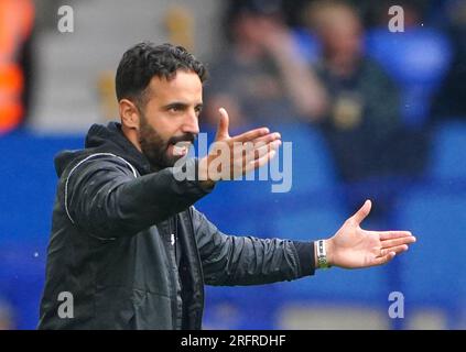 Sportmanager Ruben Amorim, Sportmanager, setzt sich während des Vorsaison-Freundschaftsspiels im Goodison Park, Liverpool, an die Kontaktlinie. Foto: Samstag, 5. August 2023. Stockfoto