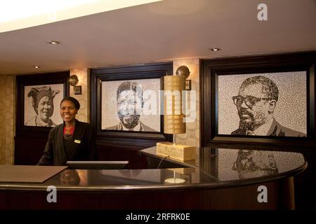 SOWETO HOTEL AM FREEDOM SQUARE ZU EHREN DER ANC-FÜHRER Stockfoto