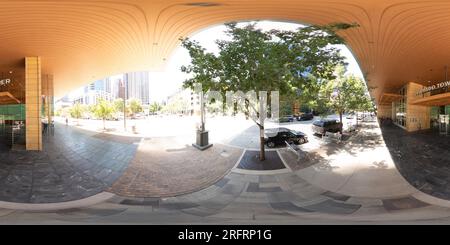 360 Grad Panorama Ansicht von Austin, TX, USA - 24. Juli 2023: 360 rechteckiges Foto des Colorado Tower Downtown Austin Texas