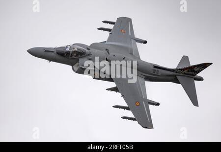 Spanische Marine McDonnell Douglas Av-8B Harrier II auf der Royal International Air Tattoo 2023 Stockfoto