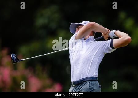 5. August 2023: Justin Thomas gibt am dritten Tag der Wyndham Championship 2023 im Sedgefield Country Club in Greensboro, NC, fünf Abschläge. Scott Kinser/CSM Kredit: CAL Sport Media/Alamy Live News Stockfoto
