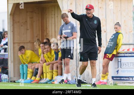 Regensburg, Deutschland. 05. Aug. 2023. Regensburg, Deutschland, August 5. 2023: Anton Misovec (Cheftrainer Sparta Prag) während des internationalen Freundschaftsspiels zwischen dem FC Bayern München und Sparta Prag im Sportpark am Brandlberg, Regensburg. (Sven Beyrich/SPP) Kredit: SPP Sport Press Photo. Alamy Live News Stockfoto