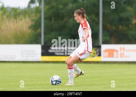 Regensburg, Deutschland. 05. Aug. 2023. Regensburg, Deutschland, August 5. 2023: Antonia Dehm (15 FC Bayern München) während des internationalen Freundschaftsspiels zwischen dem FC Bayern München und Sparta Prag im Sportpark am Brandlberg, Regensburg. (Sven Beyrich/SPP) Kredit: SPP Sport Press Photo. Alamy Live News Stockfoto