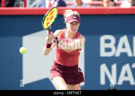 05. August 2023: Eugenie Bouchard aus Kanada schlägt beim Qualifikationsspiel der WTA National Bank Open im IGA-Stadion in Montreal, Quebec, eine Rückhand. Daniel Lea/CSM (Kreditbild: © Daniel Lea/Cal Sport Media) Kredit: CAL Sport Media/Alamy Live News Stockfoto