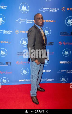 New York, Usa. 05. Aug. 2023. NEW YORK, NEW YORK - 05. AUGUST: Kenneth Shaw besucht das 2023 Festival of Cinema NYC im Regal UA Midway Theater, Forest Hills am 5. August 2023 im Stadtteil Queens in New York City. Kredit: Ron Adar/Alamy Live News Stockfoto