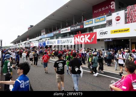 Suzuka, JAPAN, 6. August 2023. Pit Walk während des 44. Coca-Cola Suzuka 8hr Endurance Race 2023, Suzuka, Japan. Kredit: Ivica Glavas/Speed Media/Alamy Live News Stockfoto