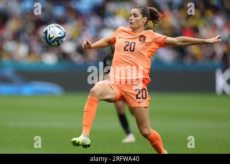 Sydney, Australien. 06. Aug. 2023. Dominique Janssen aus den Niederlanden kontrolliert den Ball während des FIFA Frauen-Weltmeisterschafts-2023-Spiels zwischen niederländischen Frauen und Frauen aus Südafrika am 6. August 2023 im Sydney Football Stadium, Sydney, Australien. Foto von Peter Dovgan. Nur redaktionelle Verwendung, Lizenz für kommerzielle Verwendung erforderlich. Keine Verwendung bei Wetten, Spielen oder Veröffentlichungen von Clubs/Ligen/Spielern. Kredit: UK Sports Pics Ltd/Alamy Live News Stockfoto