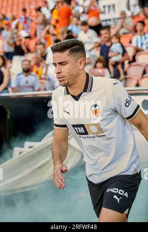 Valencia, Spanien. 05. Aug. 2023. Gabriel Paulista von Valencia CF während der regulären VORSAISON La Liga EA Sport zwischen Valencia CF und Aston Villa FC im Mestalla Stadion. Endstand: Valencia CF 1:2 Aston Villa FC. (Foto: German Vidal/SOPA Images/Sipa USA) Guthaben: SIPA USA/Alamy Live News Stockfoto