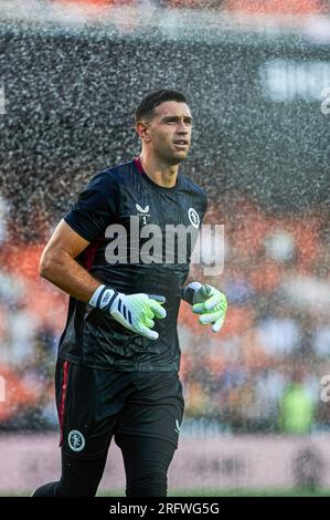 Valencia, Spanien. 05. Aug. 2023. Emiliano Martinez Dibu vom Aston Villa Football Club während der regulären Vorsaison La Liga EA Sport zwischen Valencia CF und Aston Villa FC im Mestalla Stadium. Endstand: Valencia CF 1:2 Aston Villa FC. Kredit: SOPA Images Limited/Alamy Live News Stockfoto