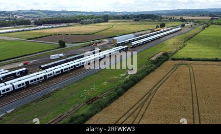 South Western Railway Class 701 Aventra oder Arterio, neue Züge warten im Long Marston Rail Centre, Warwickshire, Juli 2023 Stockfoto