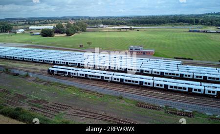 South Western Railway Class 701 Aventra oder Arterio, neue Züge warten im Long Marston Rail Centre, Warwickshire, Juli 2023 Stockfoto