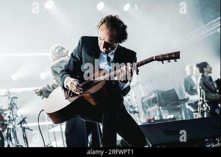 Darlington, Großbritannien. 5. Aug. 2023. James tritt in der Darlington Arena auf. Kredit: Thomas Jackson/Alamy Live News Stockfoto