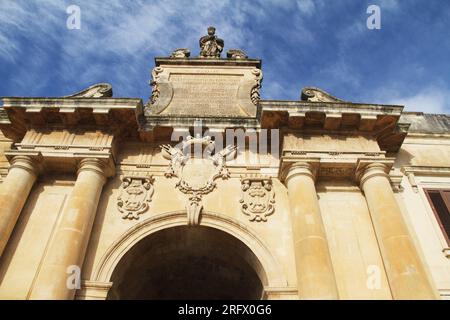 Lecce, Italien. Das Tor von St. Blaise (Porta San Biagio) Stockfoto