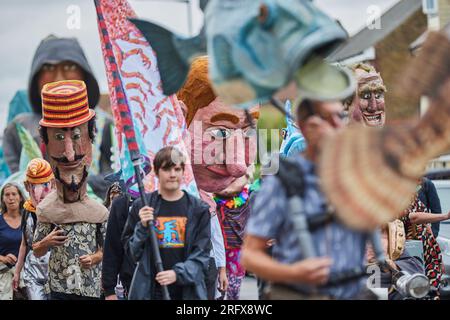 Whistable Carnival Procession, Kent, England, Großbritannien Samstag, 5. August 2023 Kredit: Phil Crow/Alamy Live News Stockfoto