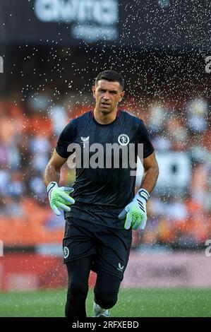 Valencia, Spanien. 05. Aug. 2023. Emiliano Martinez Dibu vom Aston Villa Football Club in Aktion während der regulären Vorsaison La Liga EA Sport am 5. August 2023 im Mestalla Stadium in Valencia, Spanien. (Foto: German Vidal/Sipa USA) Guthaben: SIPA USA/Alamy Live News Stockfoto