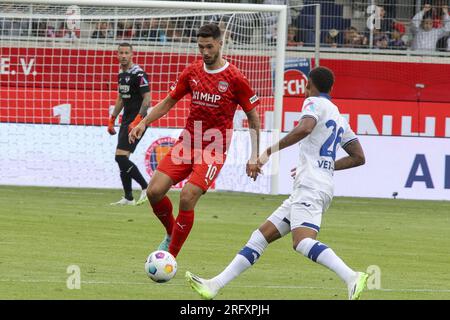 Heidenheim, Deutschland. 05. Aug. 2023. Tim Kleindienst vom FC Heidenheim spielt den Ball während des FC Heidenheim gegen Hellas Verona FC, 11Â° Max Lieber Cup, in der Voith-Arena in Heidenheim, Deutschland, am 05. August 2023. Kredit: Unabhängige Fotoagentur/Alamy Live News Stockfoto