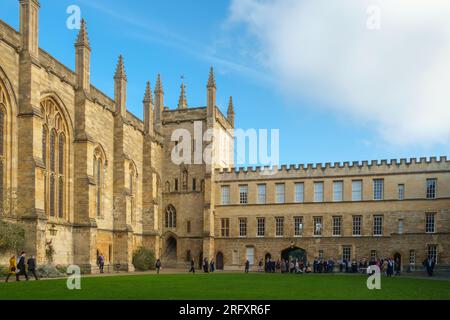 Oxford, Vereinigtes Königreich - November 12. 2022: Abschlusstag am New College, Oxford University. Stockfoto