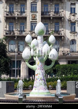 Herend dekorativer Brunnen, József Nádor tér, Joseph Palatin Platz, 5. District, Budapest, Ungarn, Magyarország, Europa Stockfoto