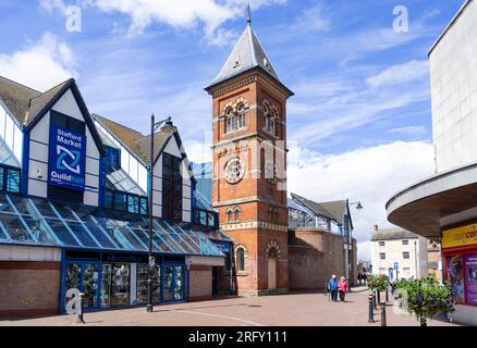 Stadtzentrum Stafford Markthalle Stafford im Einkaufszentrum Guildhall Stadtzentrum Stafford Staffordshire England GB Europa Stockfoto