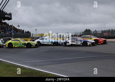 NÜRBURGRING, Deutschland. , . DTM, German Touring Car Masters am Nuerburgring, Start in Reihe 27, David SCHUMACHER, GER, Mercedes-AMG Team WINWARD, Mercedes AMG GT3, #01 Sheldon VAN DER LINDE, Südafrika, Schubert Motorsport, BMW M4 GT3, #22, Lucas AUER, AUT, Mercedes-AMG Team WINWARD, Mercedes AMG GT3, #48, Maro ENGEL, GER, Mercedes-AMG Team MANN Filter, Mercedes AMG GT3, während des Rennens am Samstag, den 6. August. Gebührenpflichtiges Bild, Foto und Copyright © Gerard SERSTEVENS/ATP images (SERSTEVENS Gerard/ATP/SPP) Guthaben: SPP Sport Press Photo. Alamy Live News Stockfoto