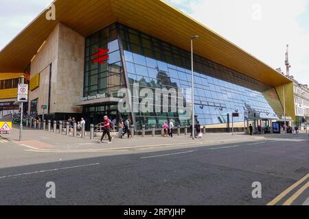 Außenansicht, Bahnhof Glasgow Queen Street, Schottland, Großbritannien. Stockfoto