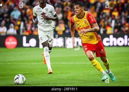 Linse, Frankreich. 02. Aug. 2023. Florian SOTOCA of Lens während des vorsaisonfreundlichen Fußballspiels zwischen RC Lens und dem Turin FC am 2. August 2023 im Bollaert-Delelis-Stadion in Lens, Frankreich – Photo Matthieu Mirville/DPPI Credit: DPPI Media/Alamy Live News Stockfoto