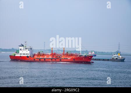 Flüssiggastanker M. T. Bashundhara LPG -5 auf dem Fluss Meghna. Chandpur, Bangladesch. Stockfoto