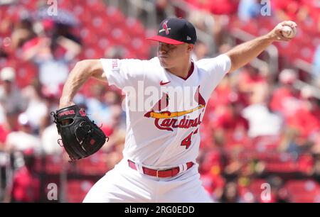 St. Louis, Usa. 06. Aug. 2023. St. John King, der Pitcher der Louis Cardinals, liefert im sechsten Inning im Busch Stadium in St. einen Pitch für die Colorado Rockies Louis am Sonntag, den 6. August 2023. Foto: Bill Greenblatt/UPI Credit: UPI/Alamy Live News Stockfoto