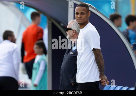 Natan Bernardo de Souza, brasilianischer Verteidiger von SSC Napoli, gestikuliert beim Freundschaftsspiel SSC Napoli gegen FC Augsburg. Stockfoto