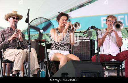 New Orleans, USA. 06. Aug. 2023. Tuba Skinny tritt am Sonntag, den 6. August 2023, auf der Fidelity Bank Stage während des Satchmo Summerfests in der Old U.S. Mint in New Orleans, Louisiana auf. (Foto: Peter G. Forest/Sipa USA) Kredit: SIPA USA/Alamy Live News Stockfoto